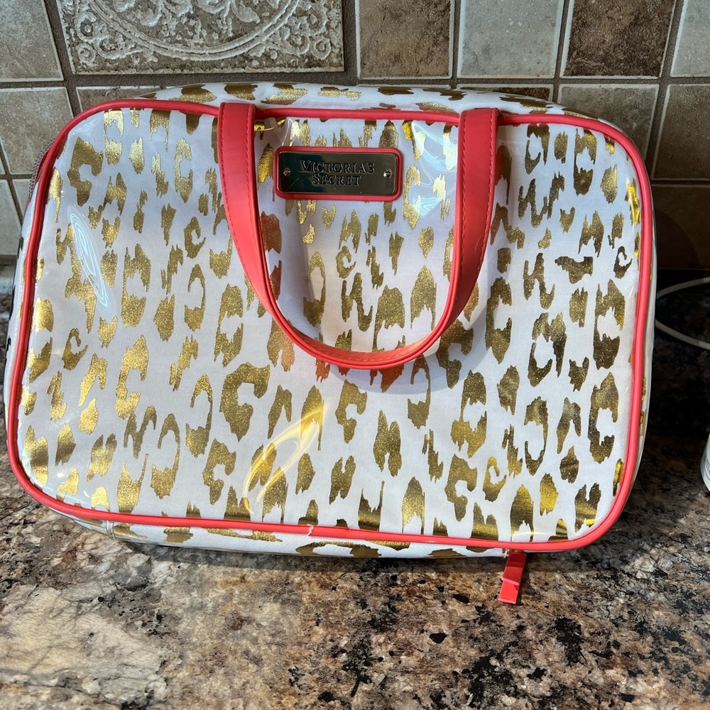 Cosmetic case leopard Victoria secret